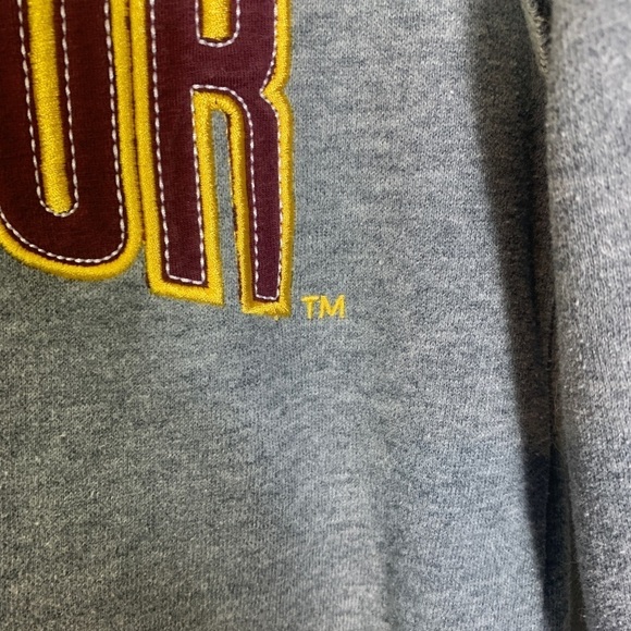 Universal Studios Harry Potter Gryffindor Wizarding World Crewneck Sweatshirt XS - Picture 5 of 12